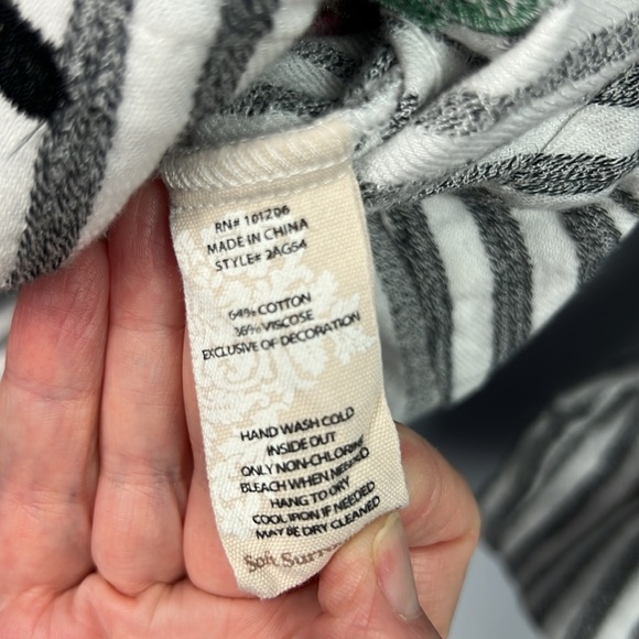 Soft Surroundings Black & White Stripe Floral Embroidered Tunic Top Large - Picture 7 of 9